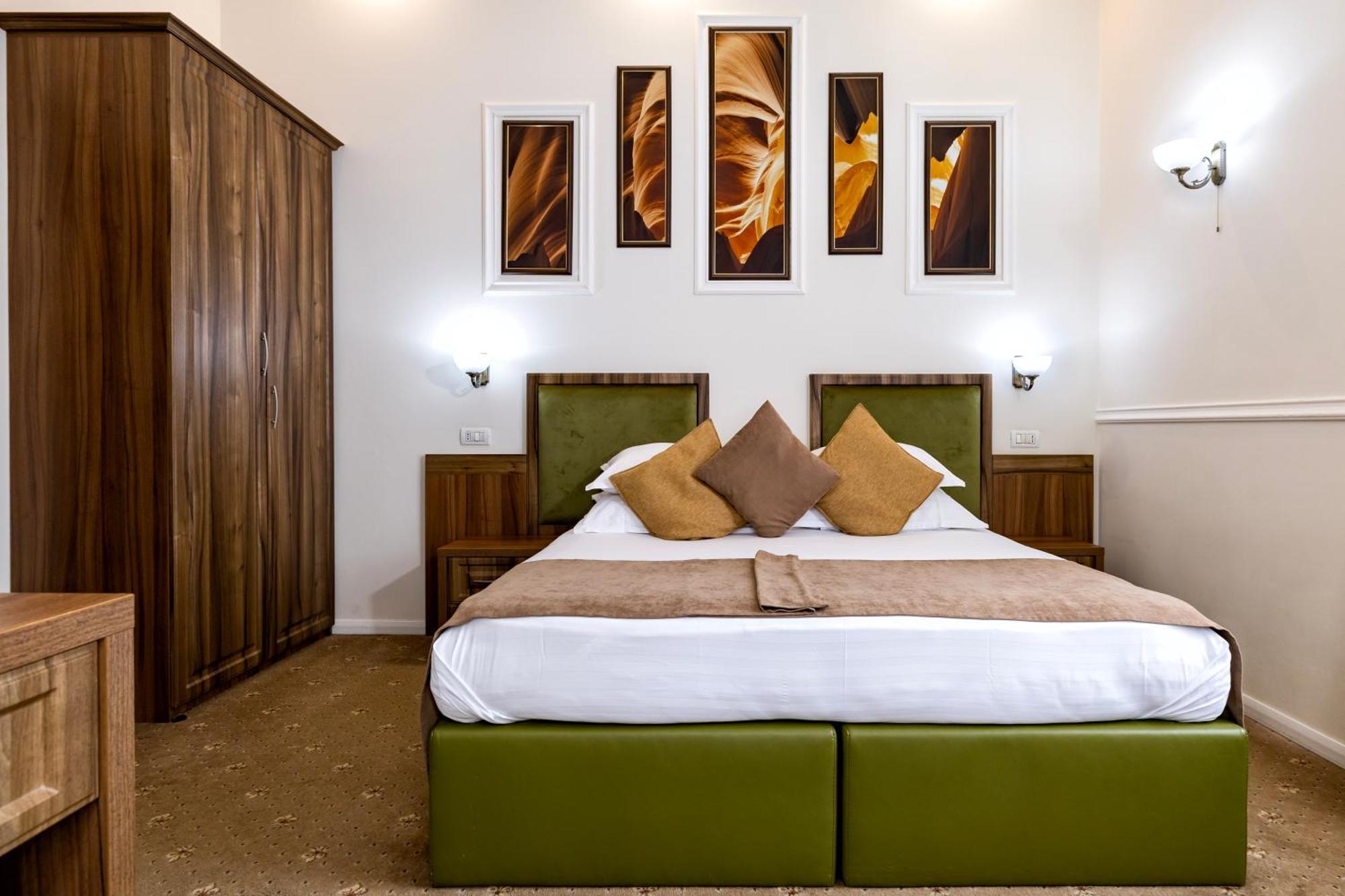 La Strada Boutique Villa Pitesti Bagian luar foto