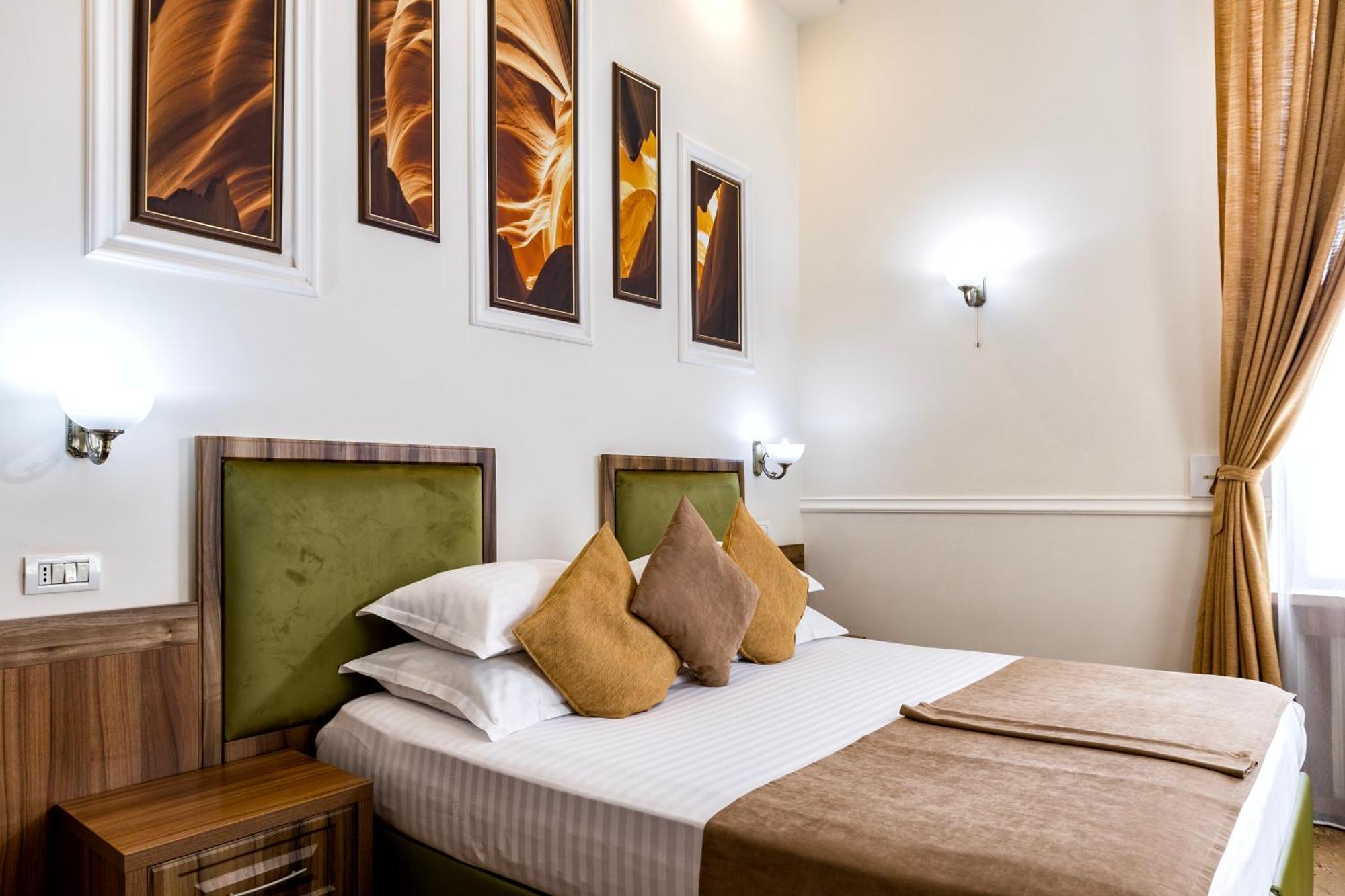 La Strada Boutique Villa Pitesti Bagian luar foto