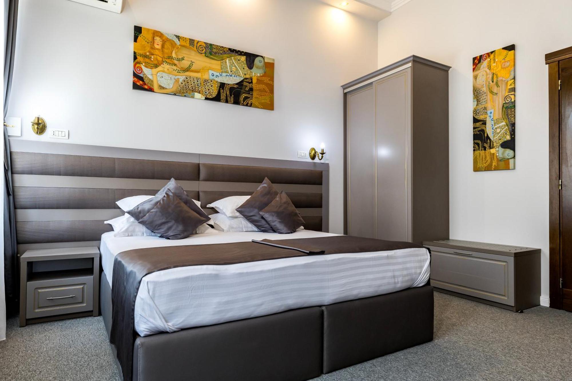 La Strada Boutique Villa Pitesti Bagian luar foto