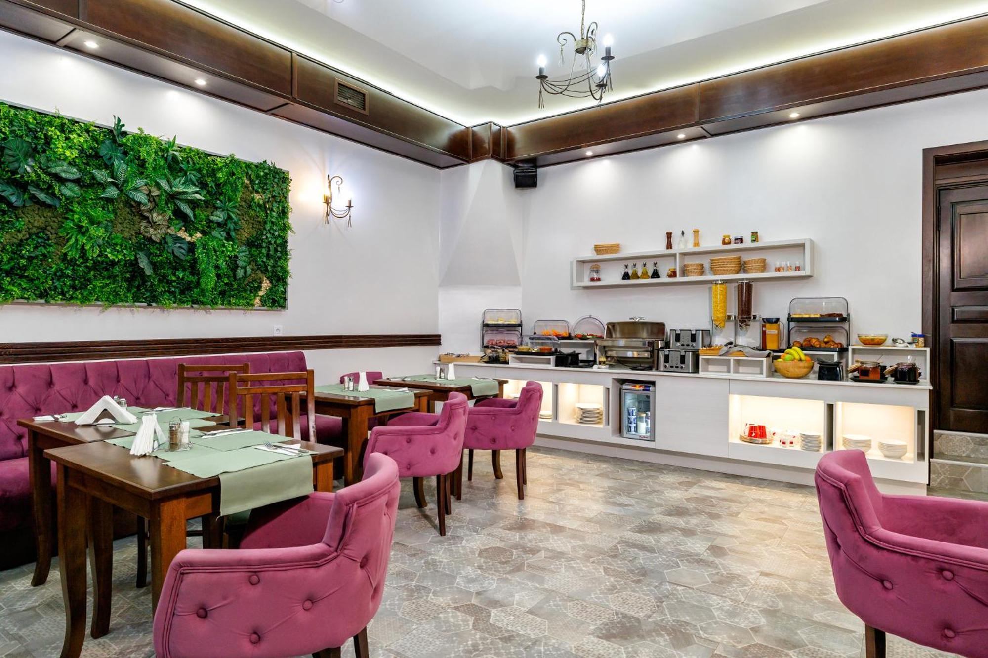 La Strada Boutique Villa Pitesti Bagian luar foto