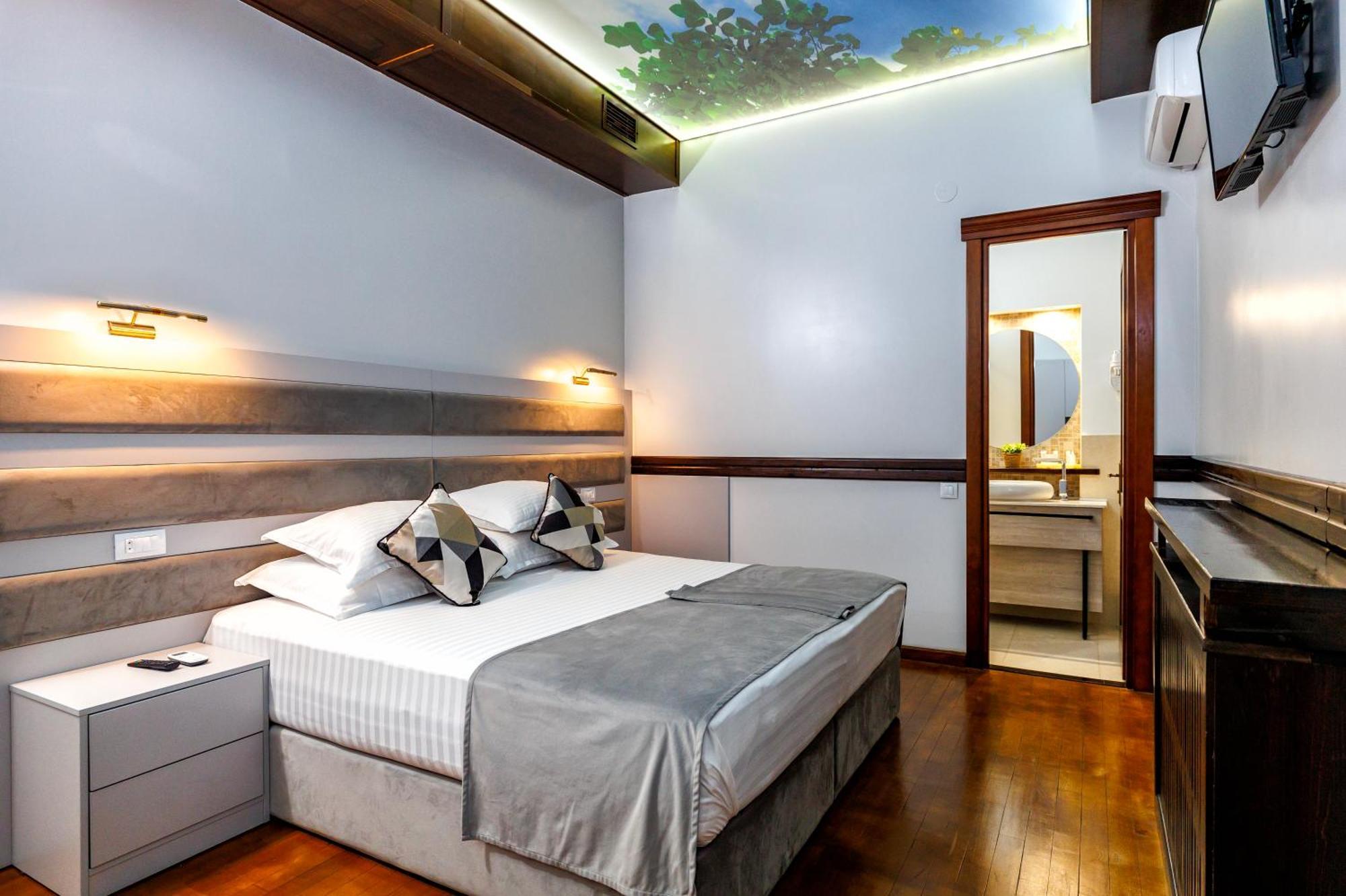La Strada Boutique Villa Pitesti Bagian luar foto